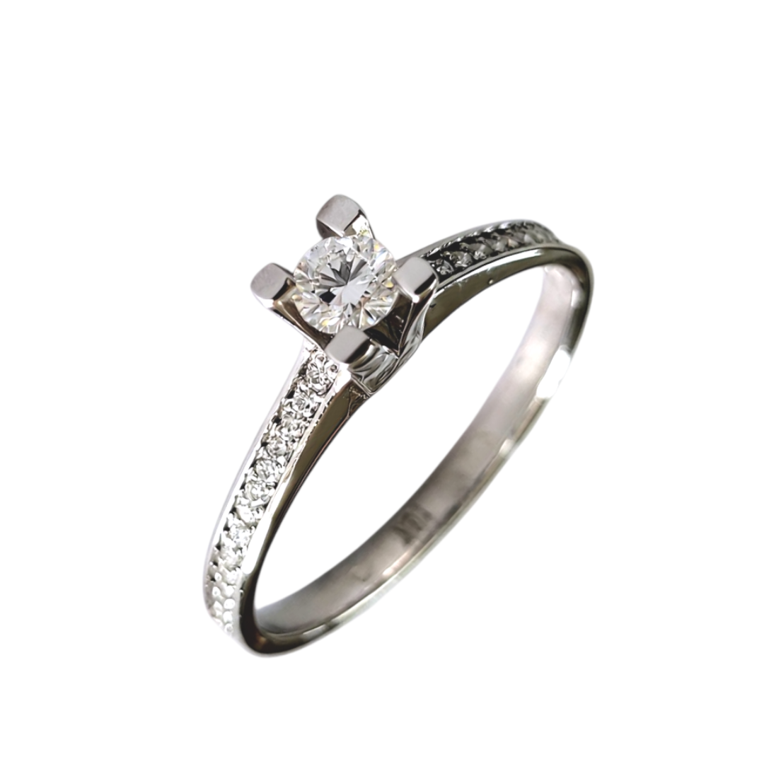 Prsten sa brilijantima