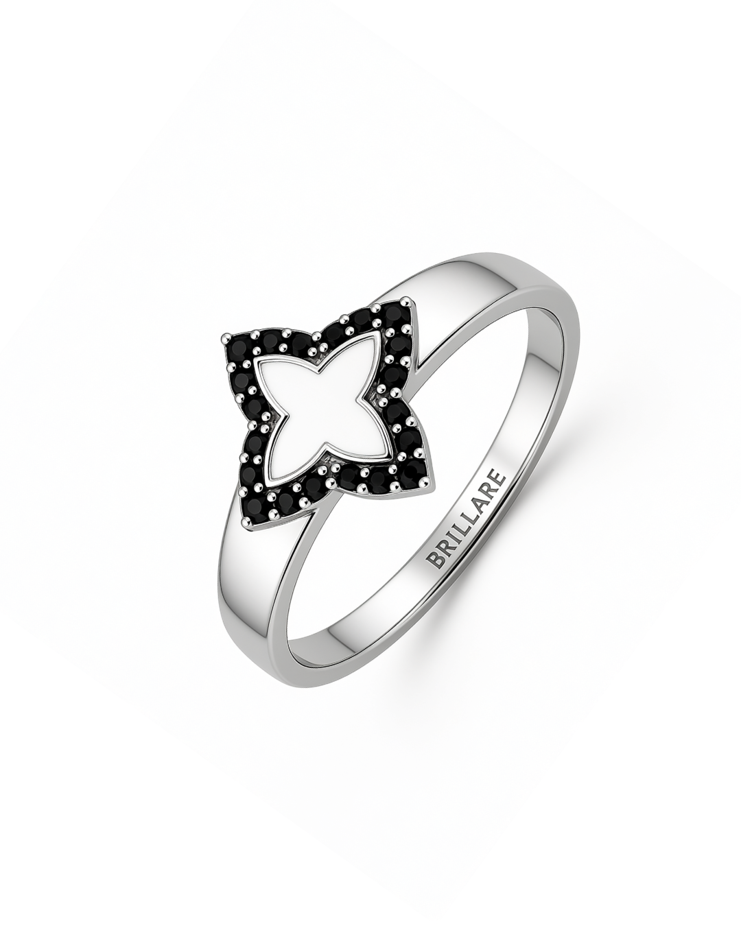 Prsten sa crnim brilijantima